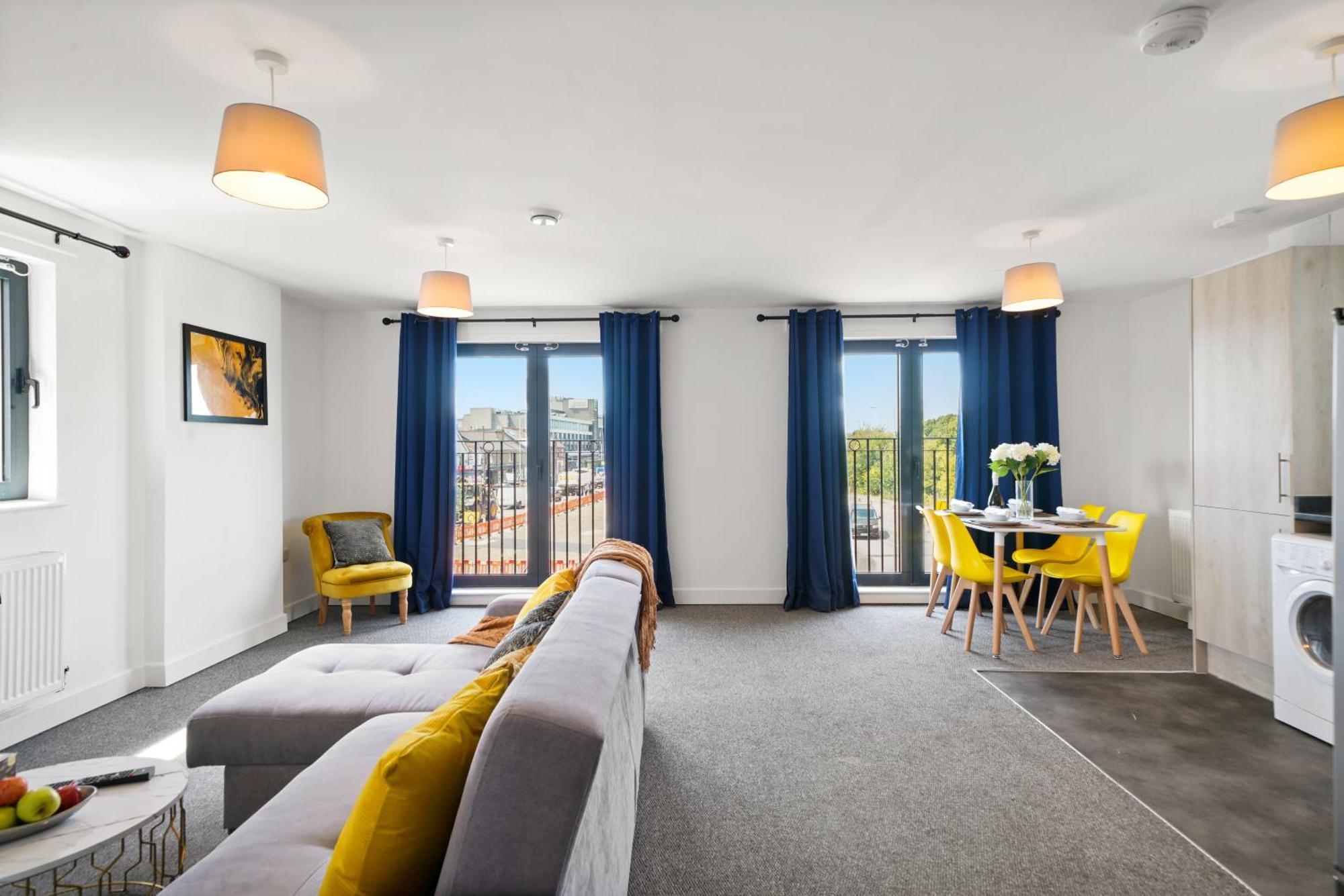 One And Two Bed Apartments Slough Near Heathrow Colnbrook Екстериор снимка
