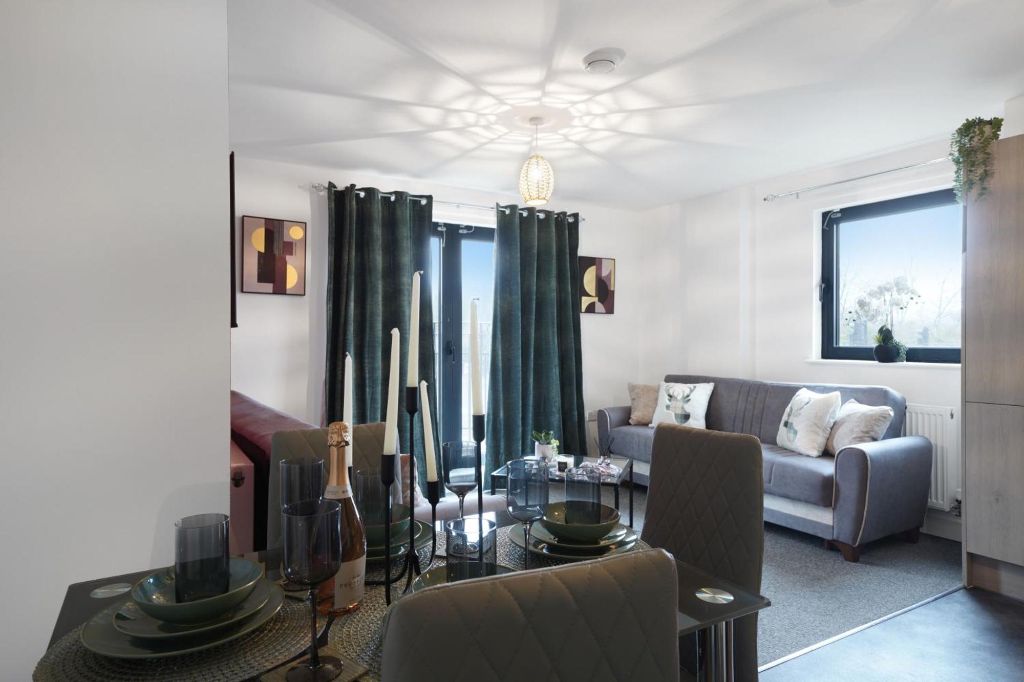 One And Two Bed Apartments Slough Near Heathrow Colnbrook Екстериор снимка