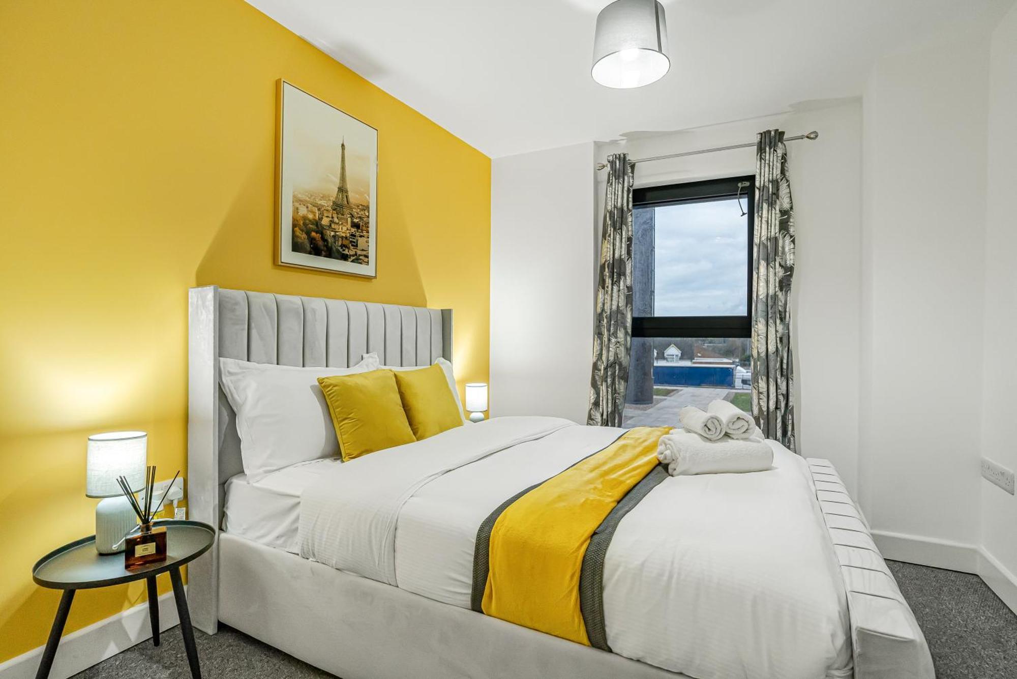 One And Two Bed Apartments Slough Near Heathrow Colnbrook Екстериор снимка