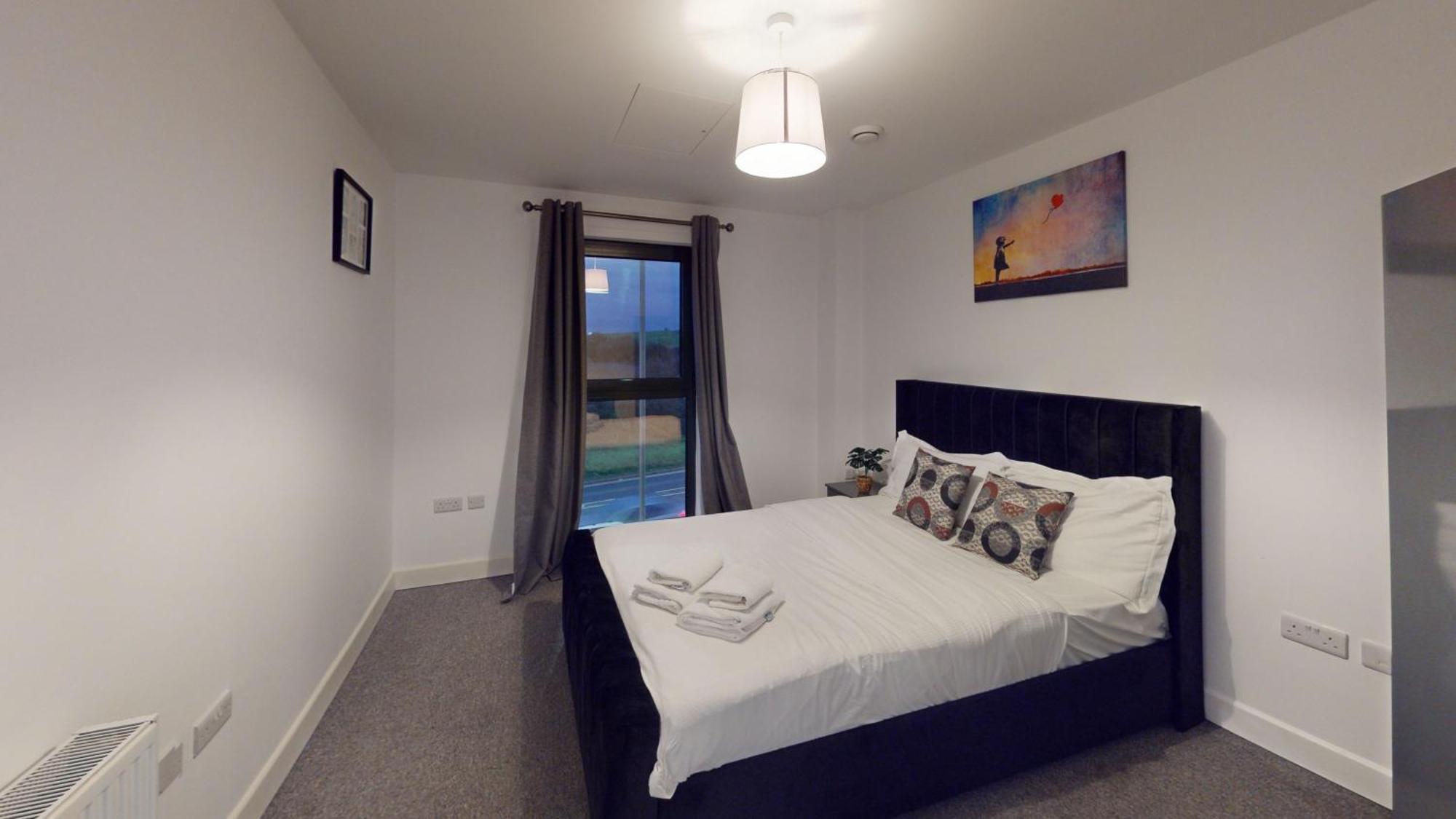 One And Two Bed Apartments Slough Near Heathrow Colnbrook Екстериор снимка