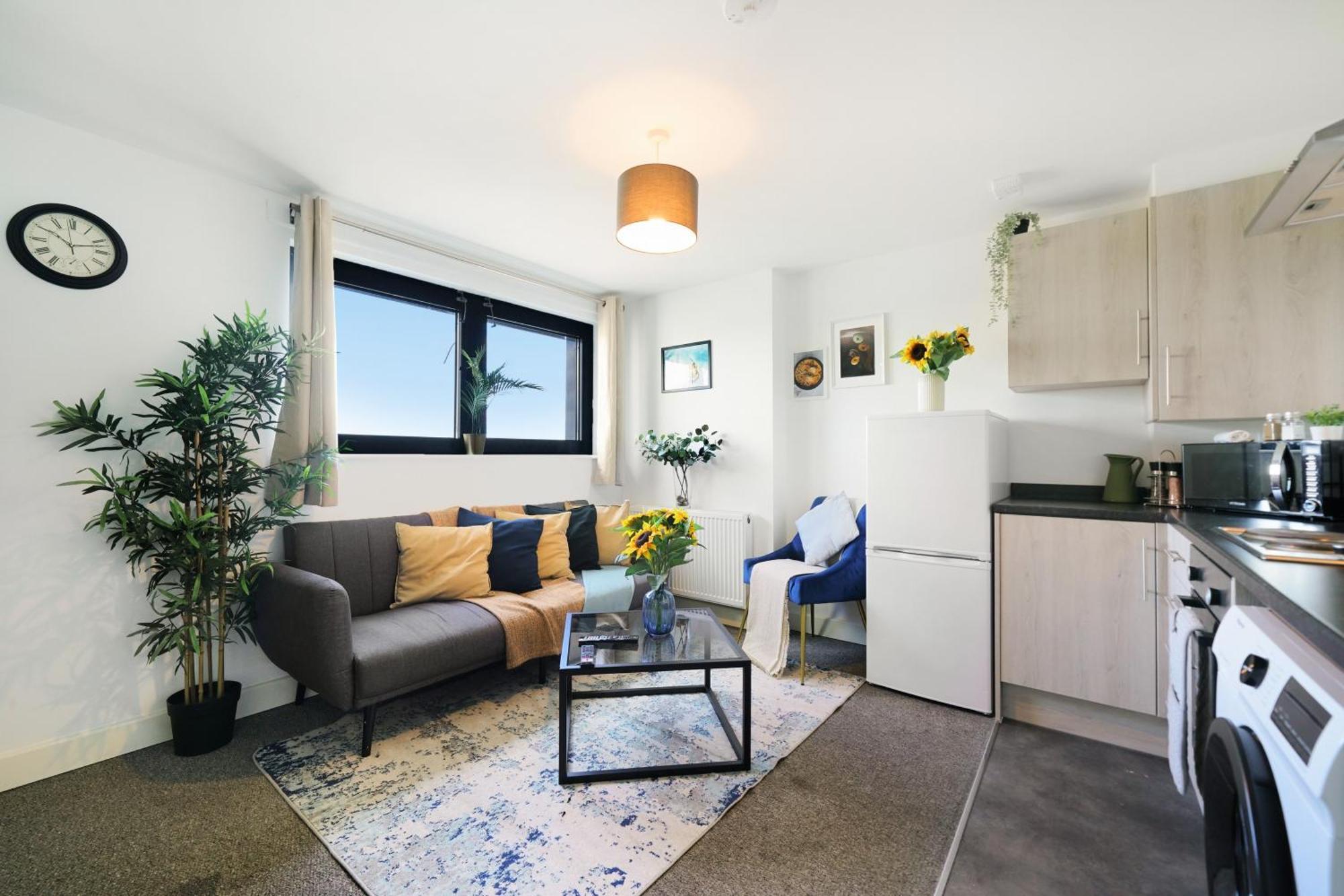 One And Two Bed Apartments Slough Near Heathrow Colnbrook Екстериор снимка