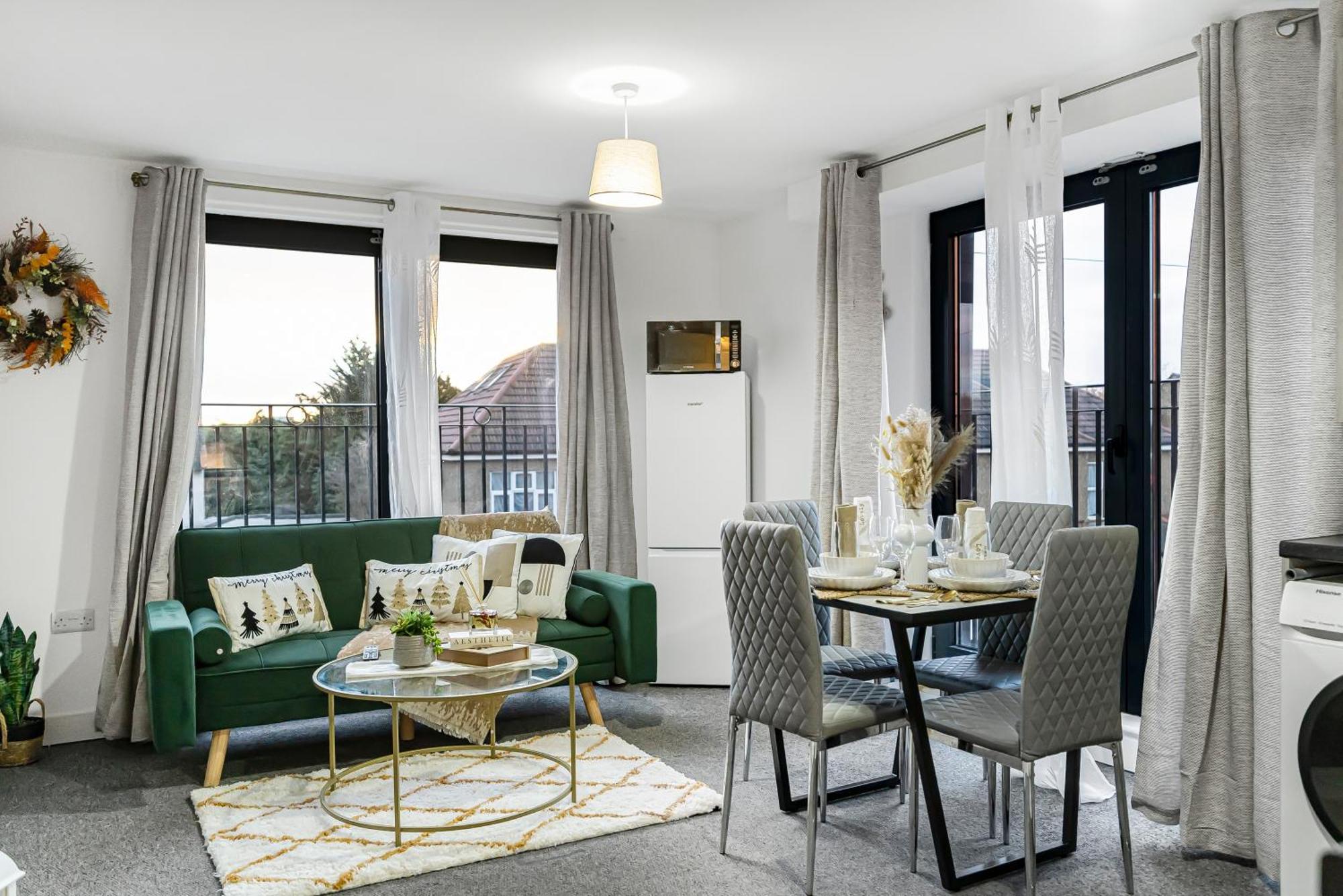 One And Two Bed Apartments Slough Near Heathrow Colnbrook Екстериор снимка